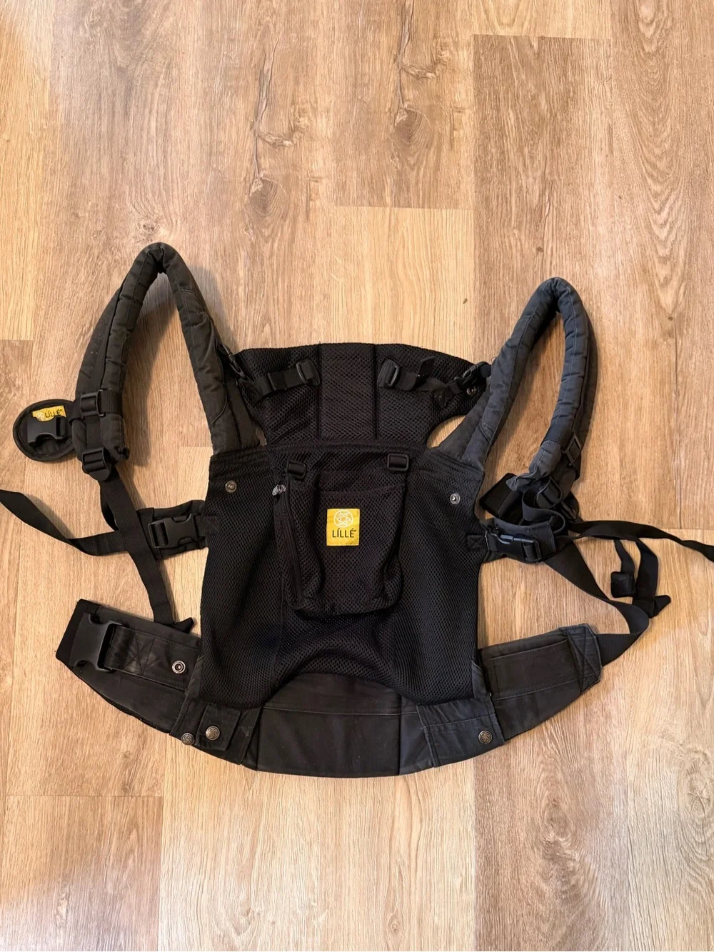 Lille Baby  - Ergonomic Infant & Toddler travel